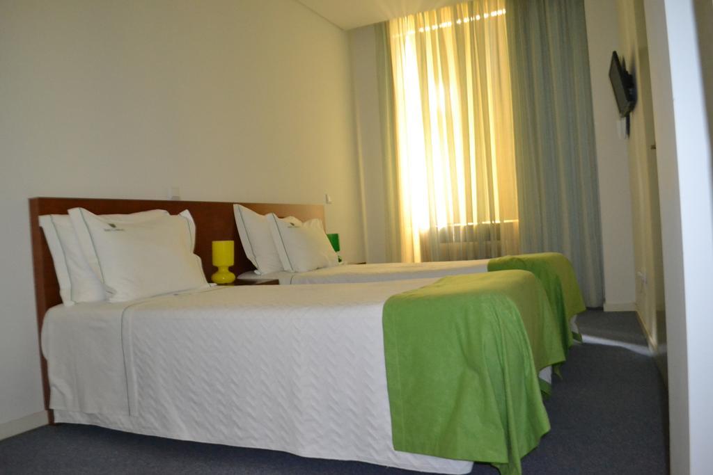 Hotel Comercio เรเซนด์ ภายนอก รูปภาพ