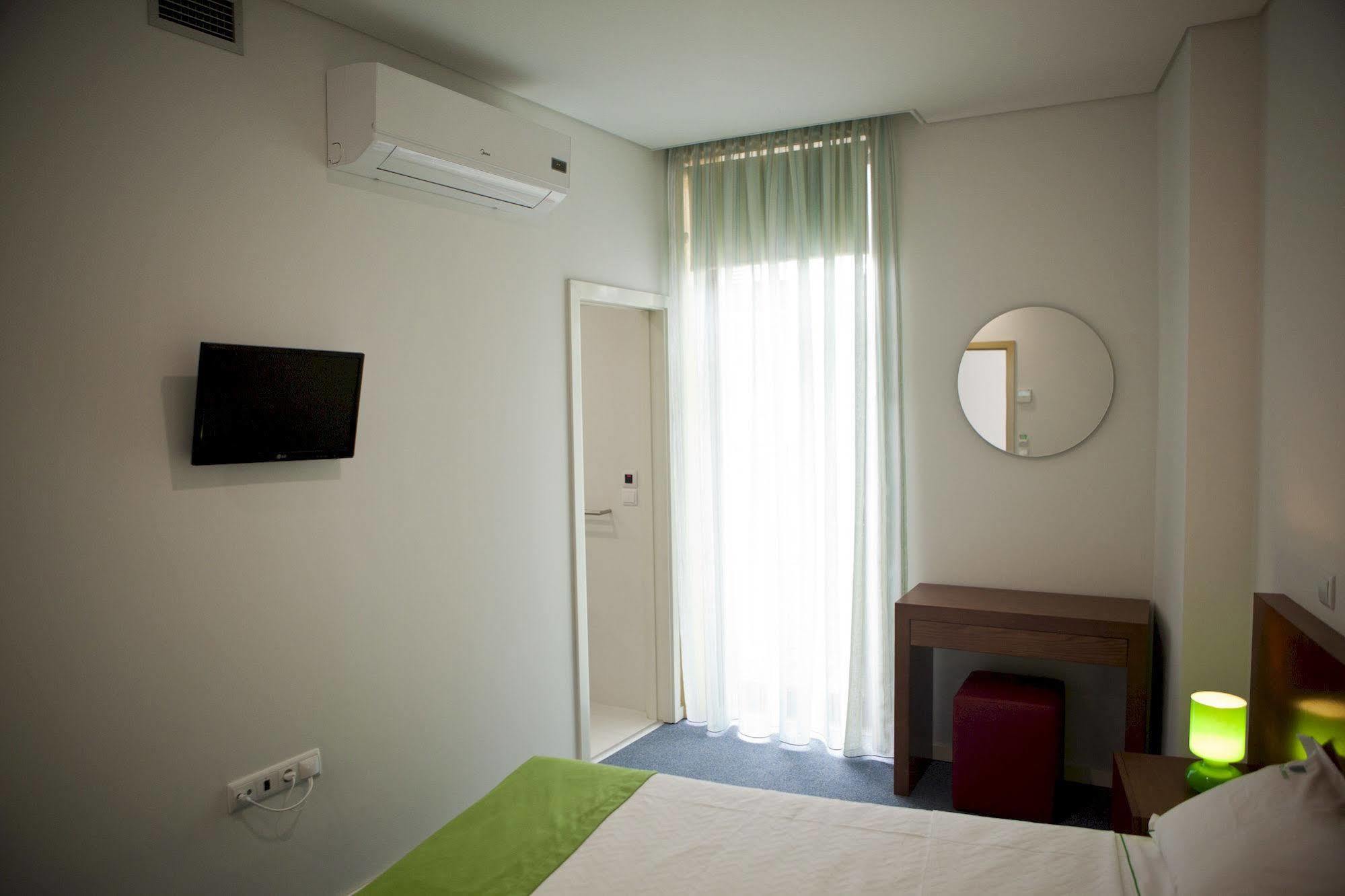 Hotel Comercio เรเซนด์ ภายนอก รูปภาพ